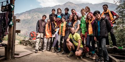 Nepal, a medio camino entre las montañas y el corazón