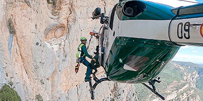 «Rescate», la serie que acompaña a los grupos de rescate de montaña